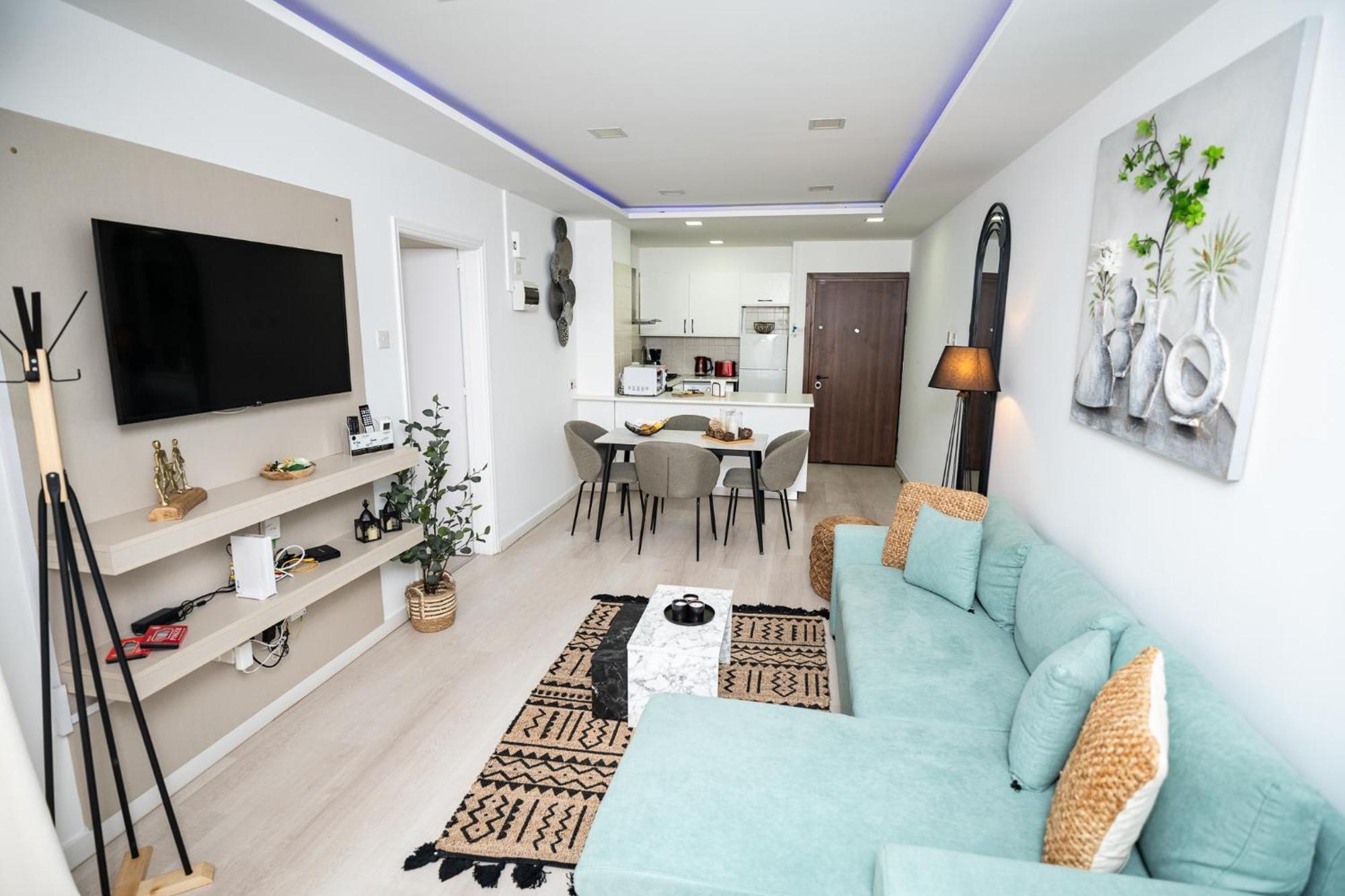 לרנקה Lazuli Beach & Pool Apartment 501 מראה חיצוני תמונה