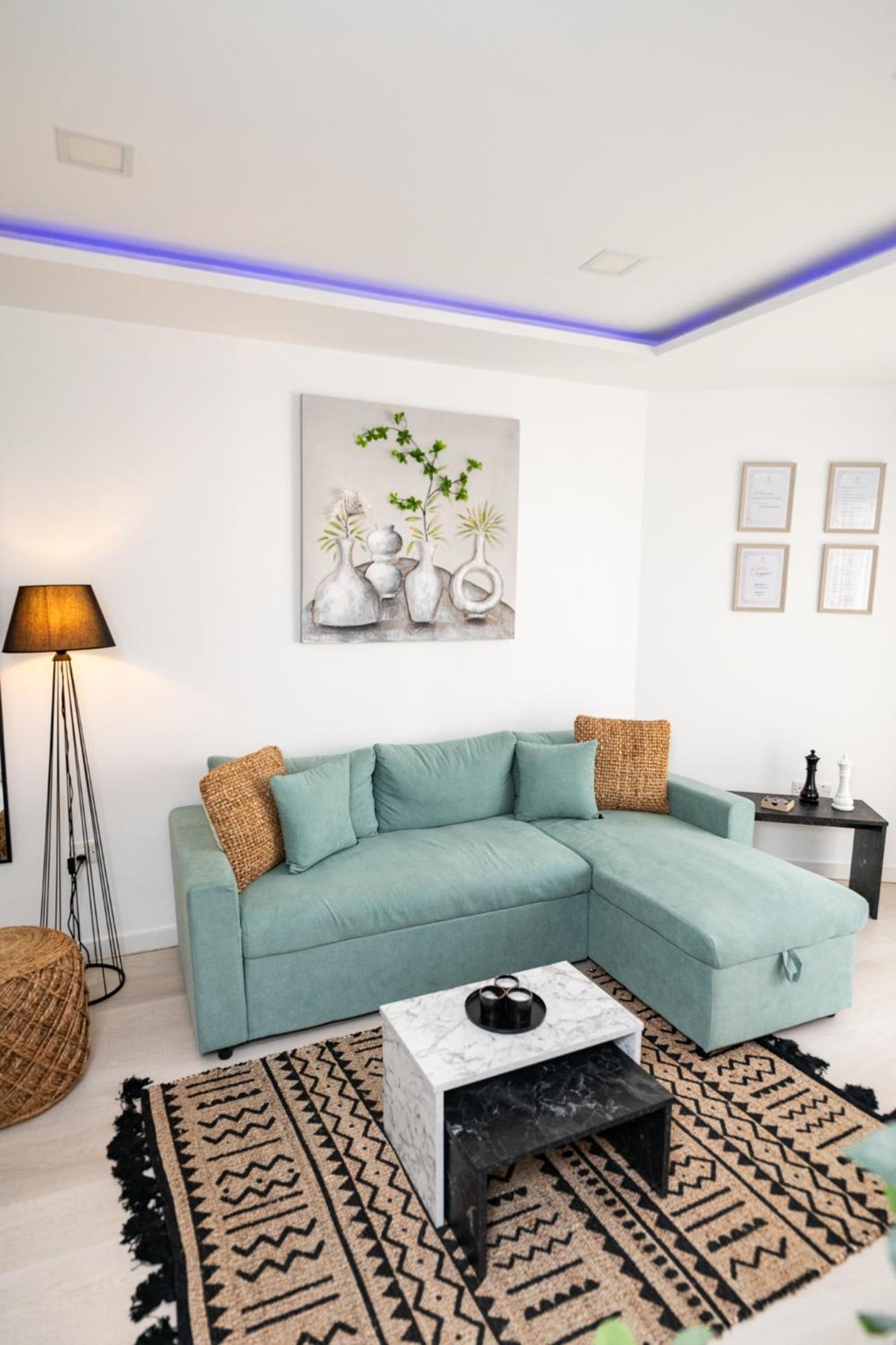 לרנקה Lazuli Beach & Pool Apartment 501 מראה חיצוני תמונה