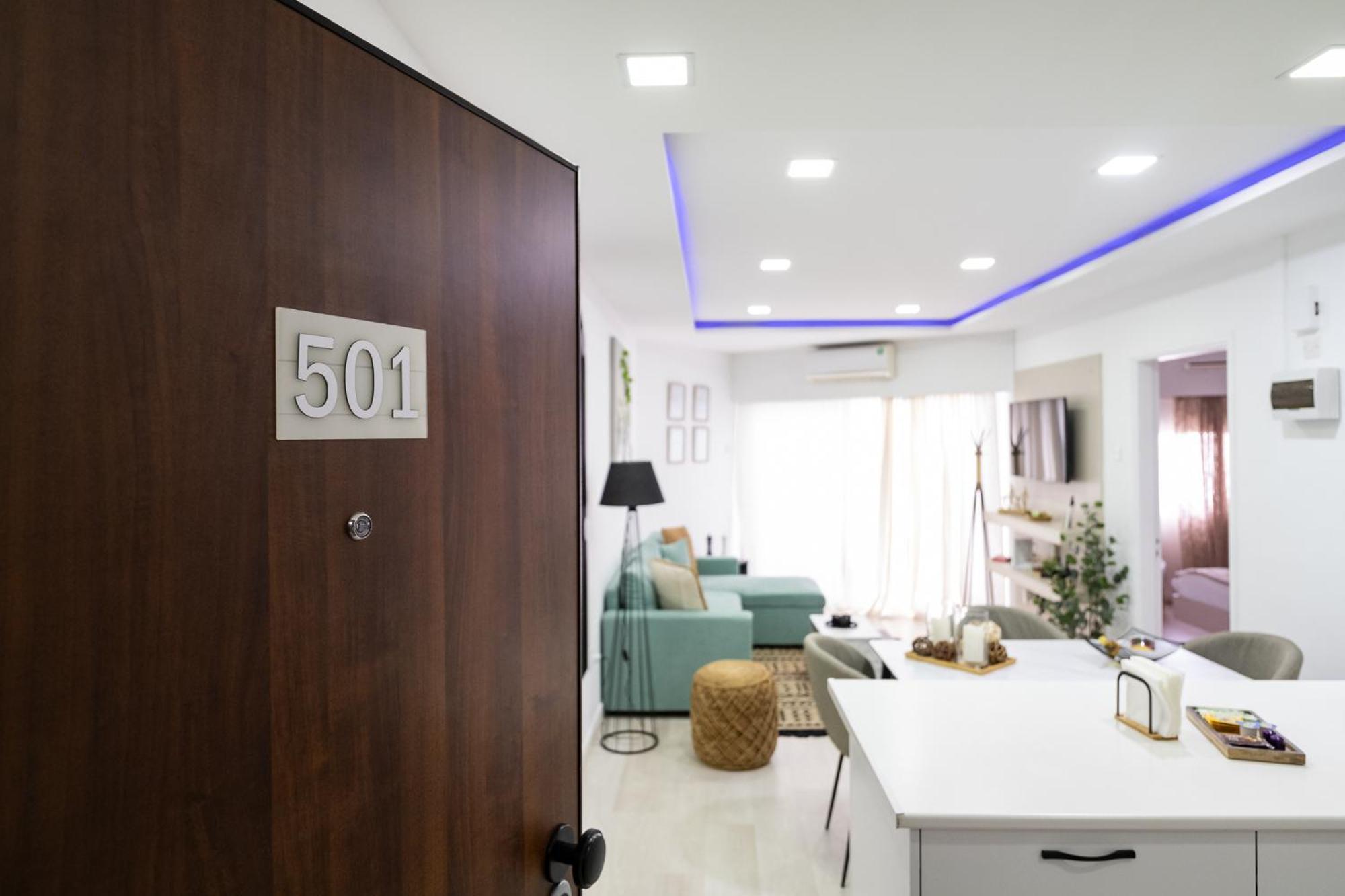 לרנקה Lazuli Beach & Pool Apartment 501 מראה חיצוני תמונה