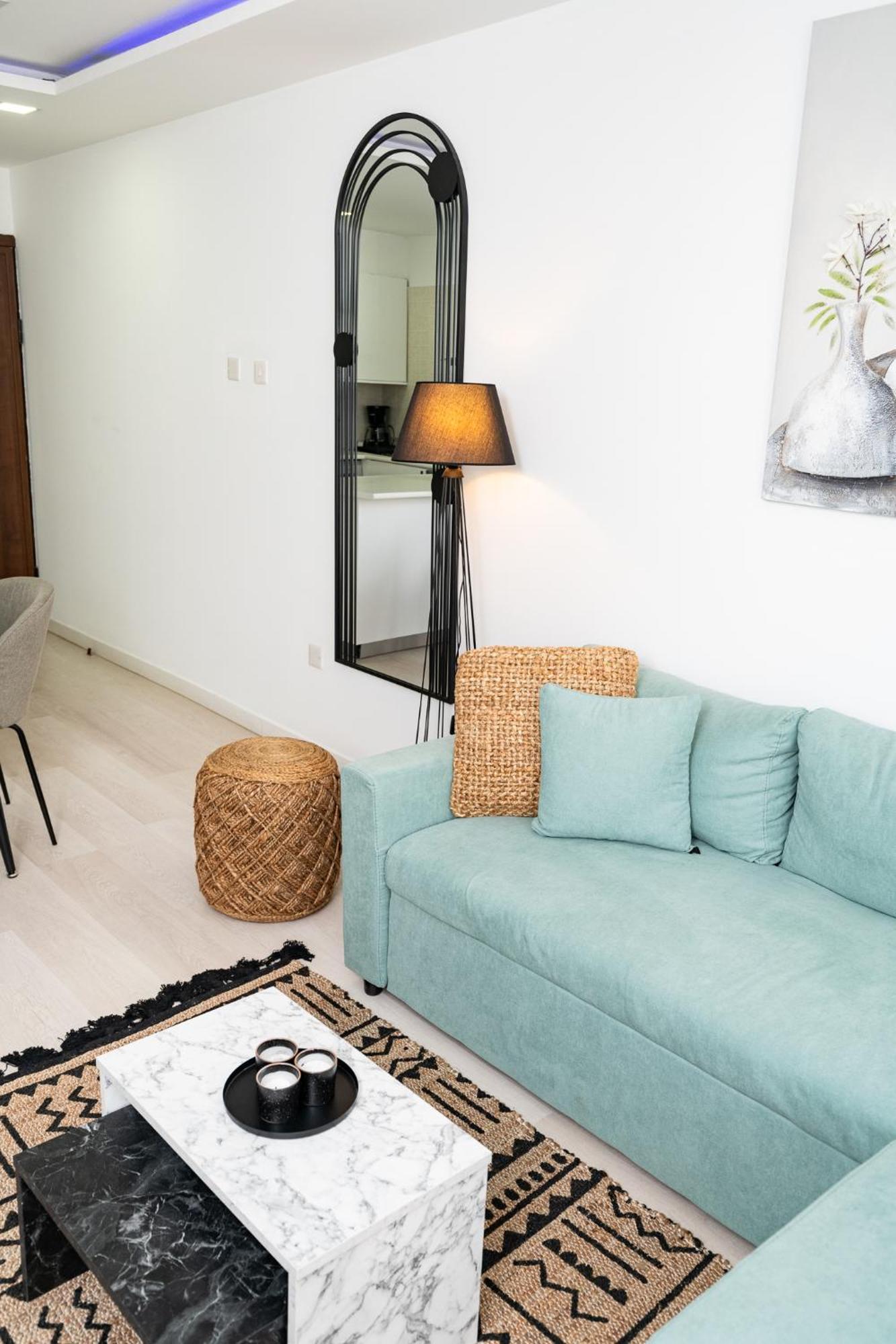 לרנקה Lazuli Beach & Pool Apartment 501 מראה חיצוני תמונה
